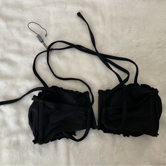 Zaful size small Black Ruched Bikini Top - Picture 3 of 5